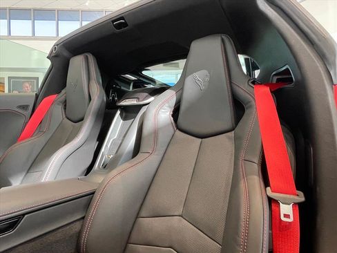 Used 2026 Chevrolet Corvette Stingray Preferred Cpe w/ Z51 Performance Package RWD image 19