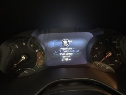 Used 2023 Jeep Compass Latitude image 18