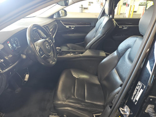 Used 2018 Volvo S90 T5 Momentum w/ Convenience Package AWD/4WD image 3
