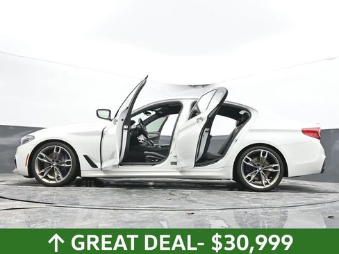 Used 2018 BMW M550i xDrive image 97