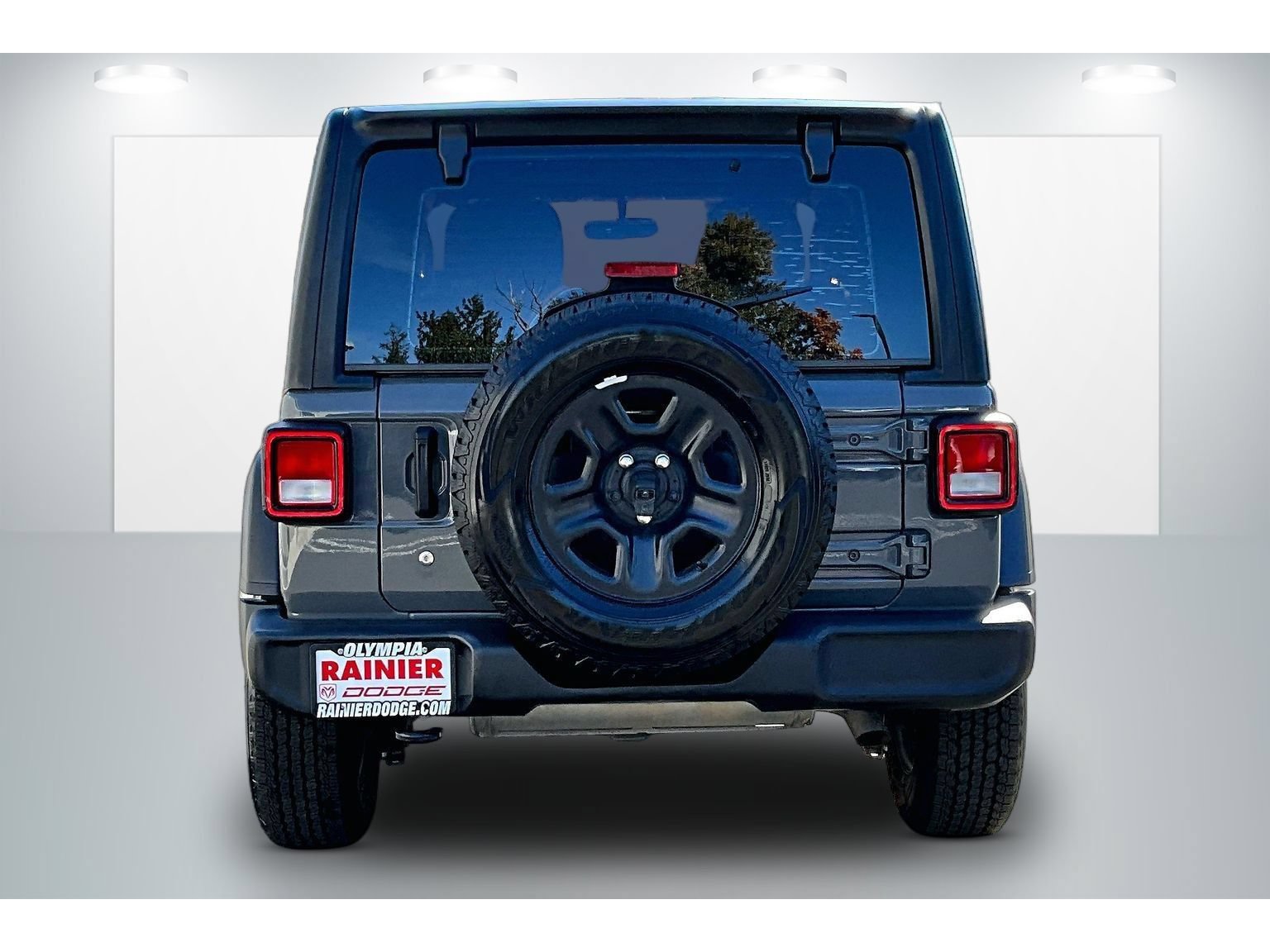 Used 2021 Jeep Wrangler Sport AWD/4WD image 4