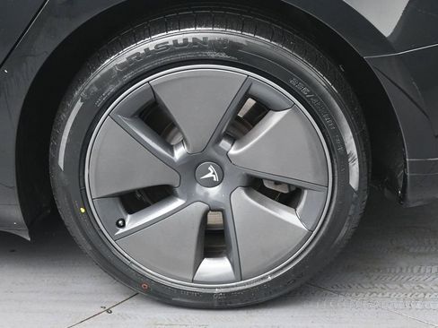 Used 2023 Tesla Model 3 Standard Range RWD image 34