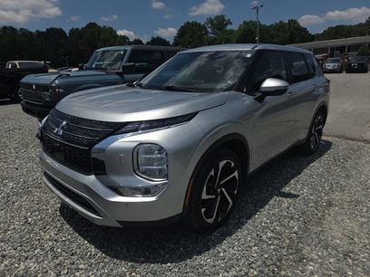Used 2024 Mitsubishi Outlander SE