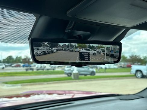 Used 2025 Toyota Sequoia Capstone AWD/4WD image 39