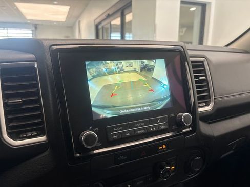 Used 2023 Nissan Frontier SV w/ SV Convenience Package AWD/4WD image 16
