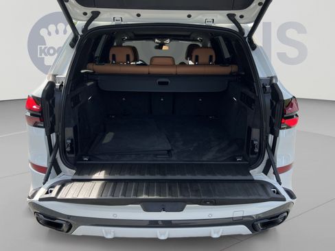 Used 2024 BMW X5 xDrive40i w/ M Sport Package AWD/4WD image 26