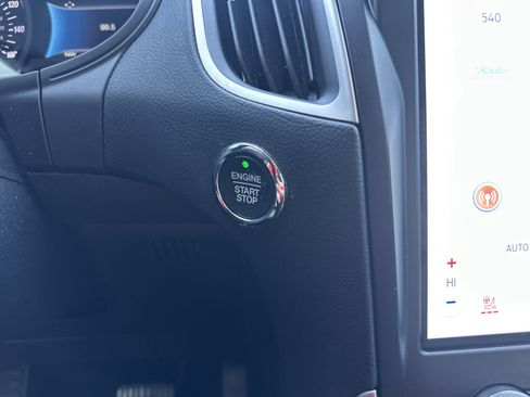 Used 2022 Ford Edge SEL w/ Convenience Package image 24