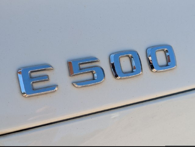 Used 2005 Mercedes-Benz E 500 4MATIC Sedan image 14
