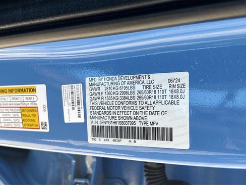 Used 2025 Honda Pilot TrailSport image 32