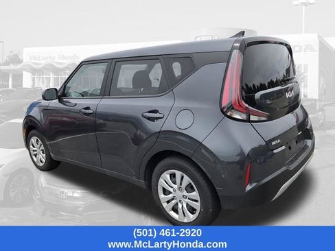 Used 2023 Kia Soul LX FWD image 3