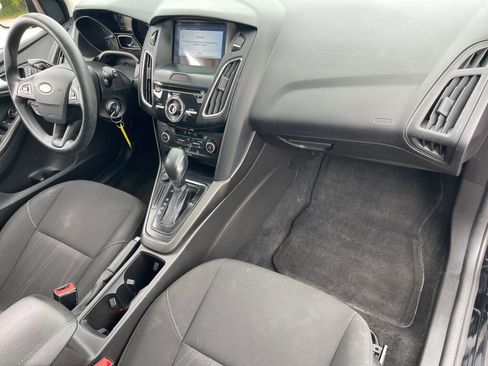 Used 2018 Ford Focus SEL FWD image 29