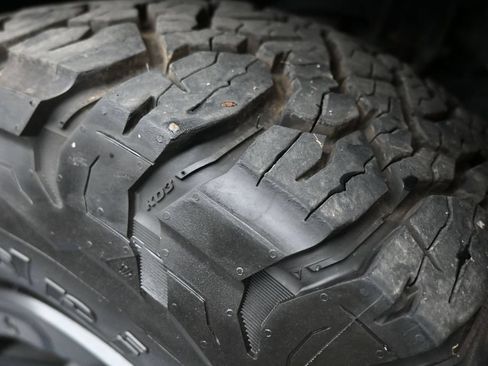 Used 2018 Ford F150 Raptor w/ Equipment Group 802A Luxury AWD/4WD image 29