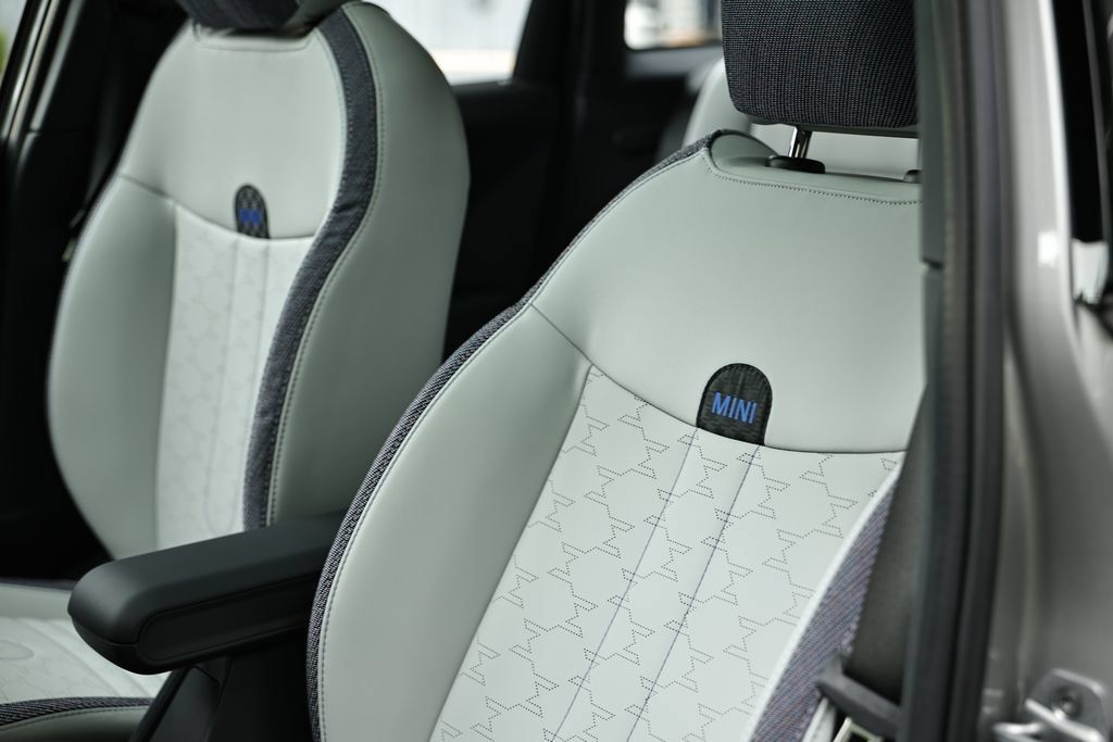 New 2026 MINI Cooper 4-Door Hardtop FWD image 20