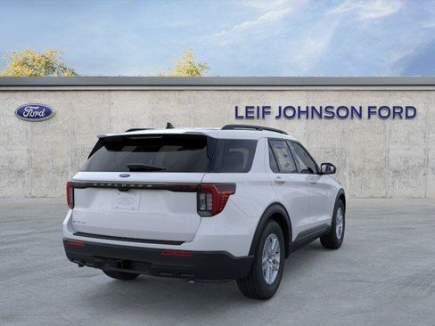 New 2026 Ford Explorer Active image 8