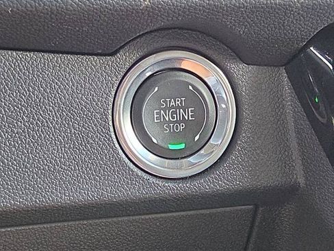 Certified 2026 Chevrolet Traverse LT FWD image 16