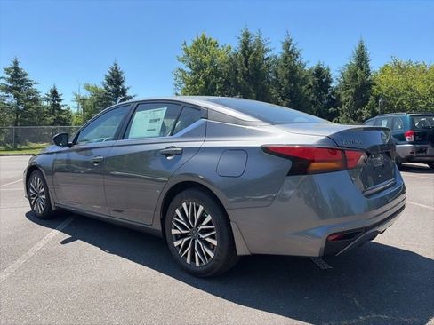 New 2026 Nissan Altima 2.5 SV FWD image 6