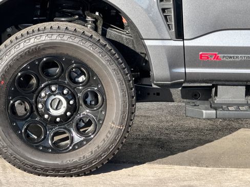 New 2026 Ford F250 XLT w/ XLT Premium Package image 24