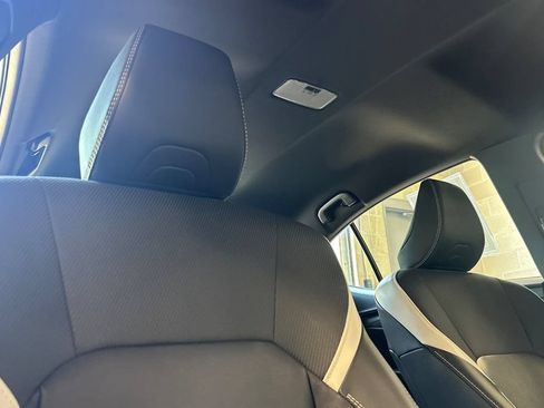 Used 2025 Toyota Camry SE FWD image 16