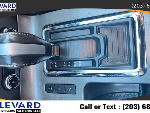 Used 2013 Ford Mustang Premium image 19