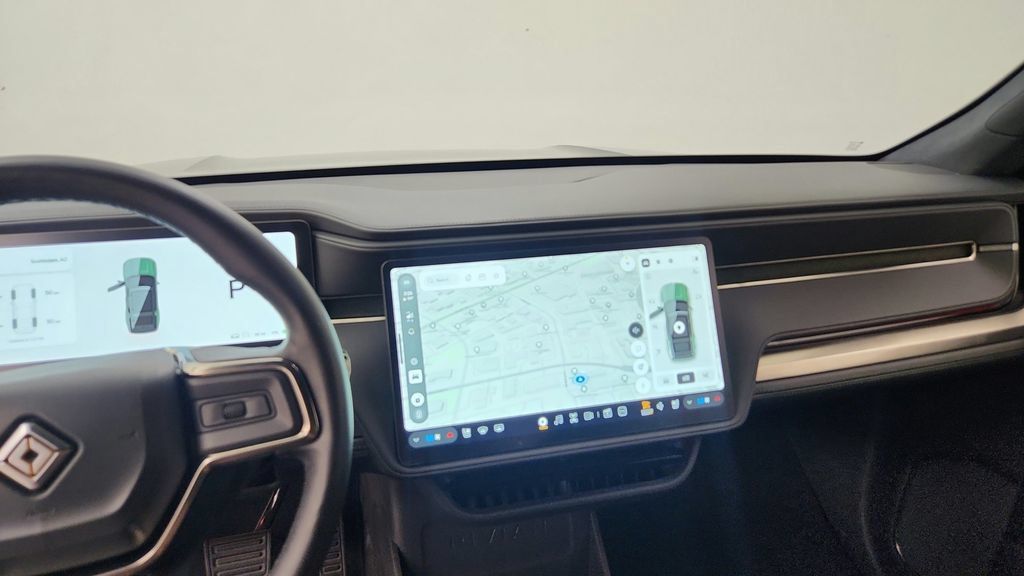 Used 2025 Rivian R1S Adventure Dual AWD/4WD image 37