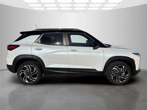 New 2026 Chevrolet TrailBlazer RS w/ Convenience Package image 3