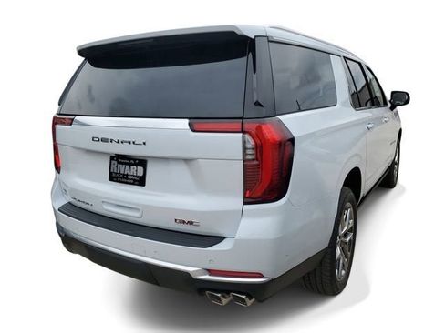 New 2026 GMC Yukon XL Denali w/ Sun & Power Step Package AWD/4WD image 5