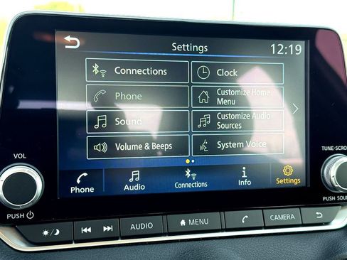 Used 2024 Nissan Sentra SV image 25