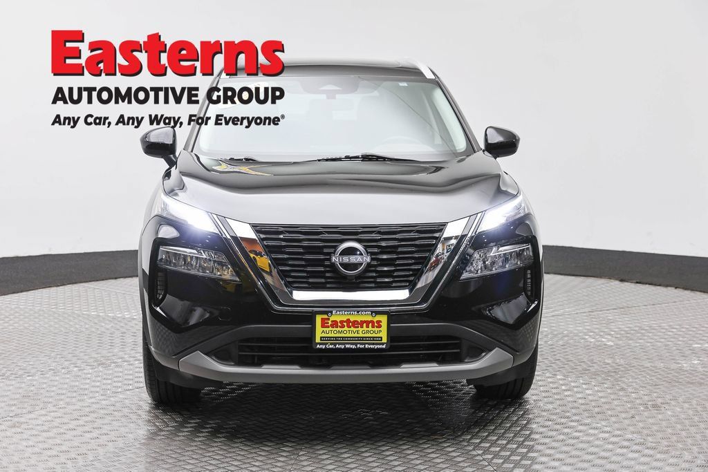 Used 2023 Nissan Rogue SV w/ SV Premium B Package AWD/4WD image 4
