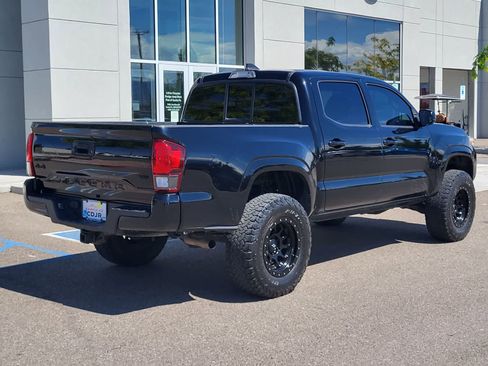 Used 2021 Toyota Tacoma SR AWD/4WD image 5