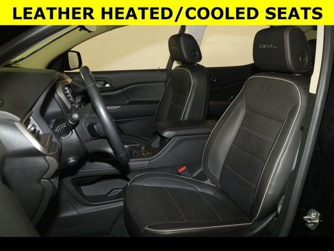 Used 2020 GMC Acadia Denali w/ Technology Package image 4