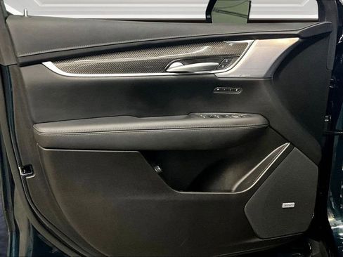 Certified 2025 Cadillac XT5 Sportv w/ Technology Package AWD/4WD image 20