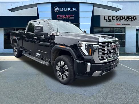 Used 2024 GMC Sierra 2500 Denali w/ Denali Reserve Package AWD/4WD image 1
