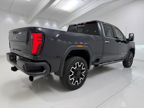 Used 2024 GMC Sierra 2500 Denali w/ Denali Reserve Package image 8