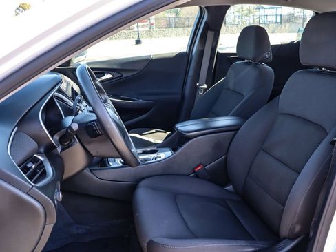 Used 2022 Chevrolet Malibu LT image 26