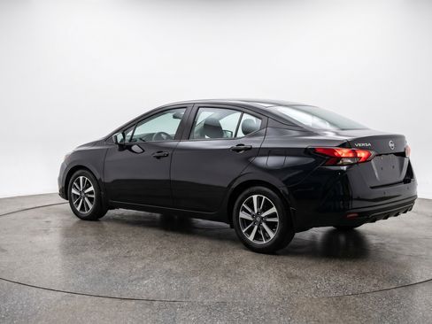 Used 2025 Nissan Versa SV FWD image 6