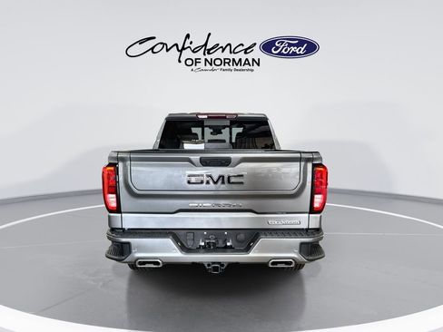 Used 2023 GMC Sierra 1500 Elevation w/ Elevation Premium Package AWD/4WD image 7