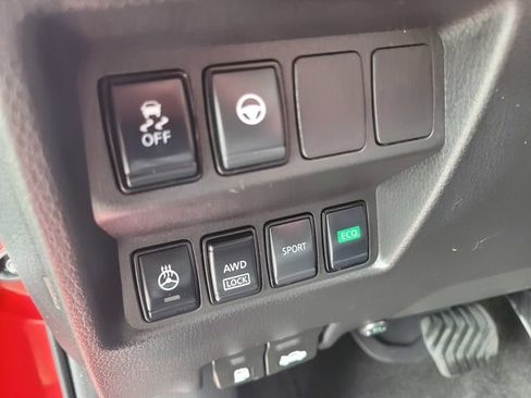 Used 2022 Nissan Rogue Sport SV w/ Technology Package AWD/4WD image 19