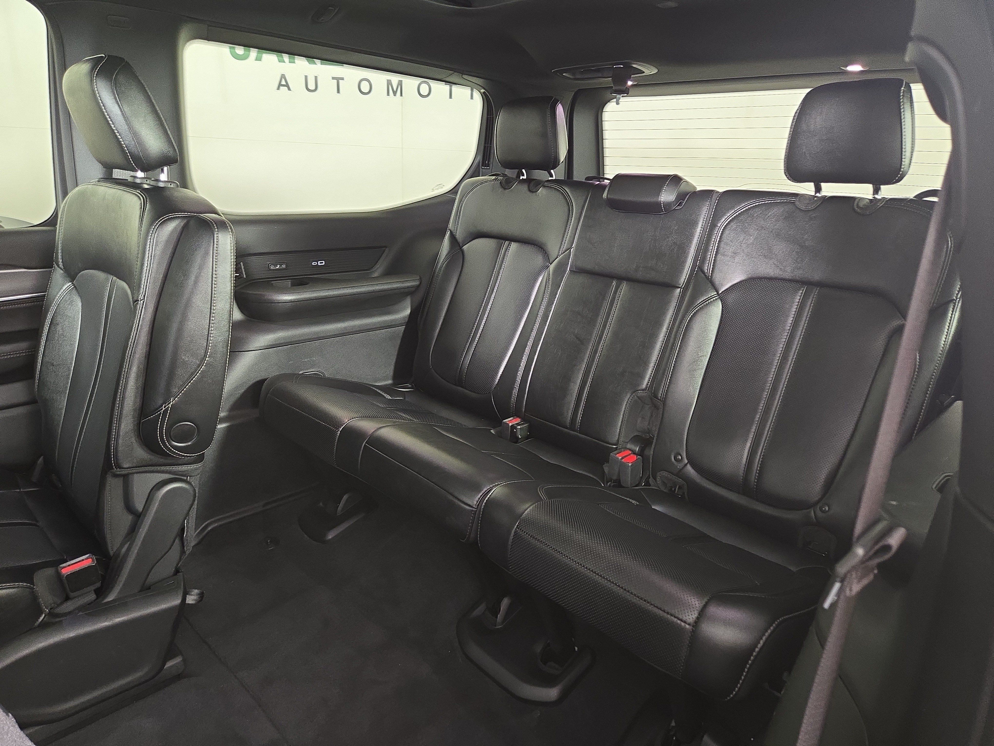 Used 2023 Jeep Wagoneer Series II AWD/4WD image 14