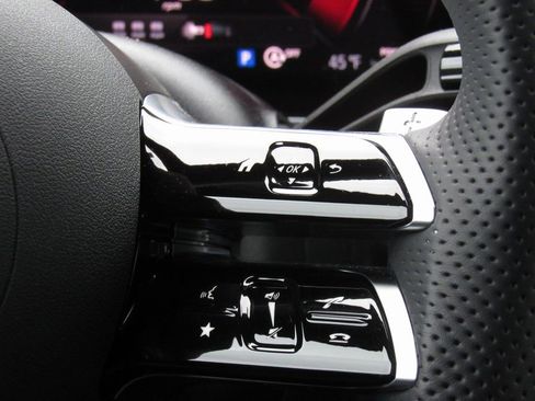 Certified 2025 Mercedes-Benz GLC 300 GLC 300 image 27