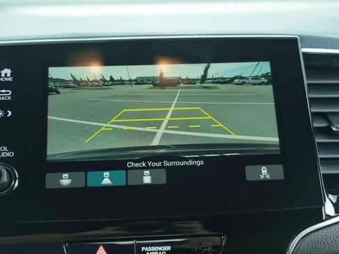Used 2022 Honda Pilot Sport image 29