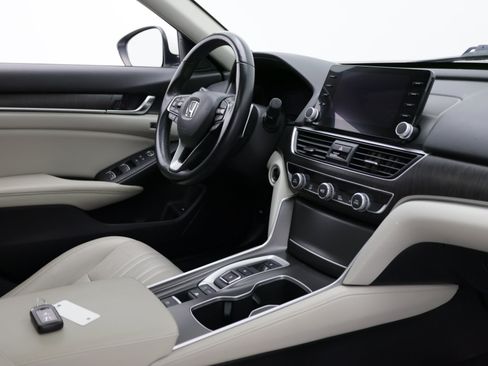 Used 2021 Honda Accord EX-L image 37