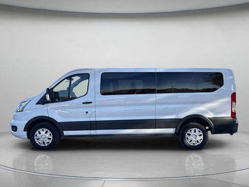 Used 2023 Ford Transit 350 XLT image 5