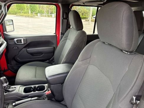 Used 2022 Jeep Wrangler Unlimited Sport w/ Sun And Sound Package image 19