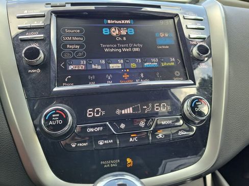 Used 2024 Nissan Murano SV image 10