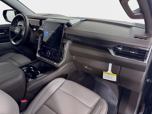 New 2026 GMC Yukon Elevation image 31