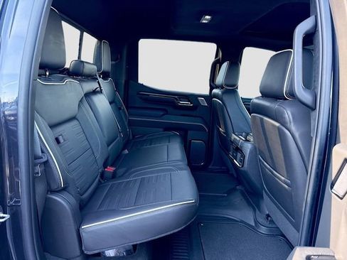 Used 2022 GMC Sierra 1500 AT4X image 29