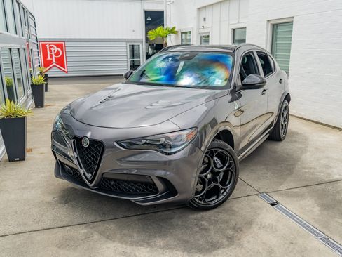 Used 2024 Alfa Romeo Stelvio Quadrifoglio w/ Active Assist Plus Package AWD/4WD image 3