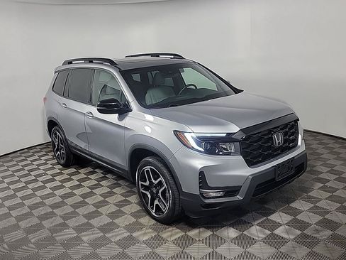 Certified 2023 Honda Passport Elite image 2