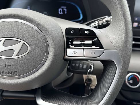 New 2026 Hyundai Elantra SE FWD image 5