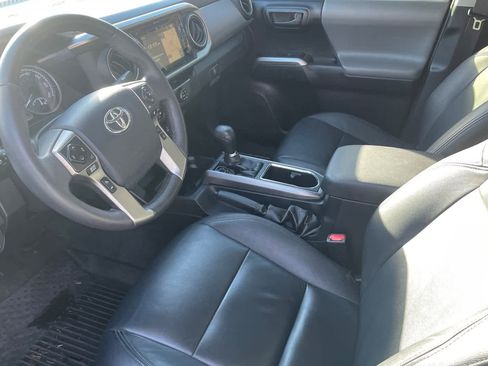 Used 2019 Toyota Tacoma SR5 image 13
